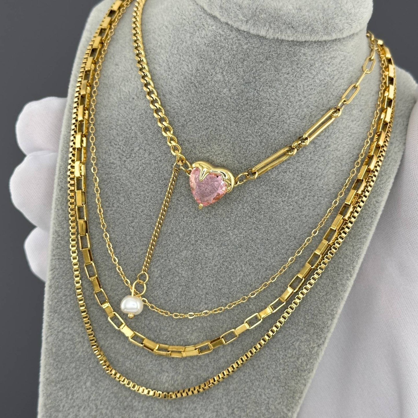 Elegant Gold-Plated Heart Necklace with Cubic Zirconia